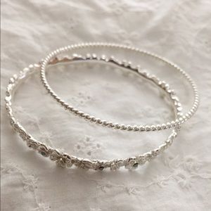 Chloe and Isabel petite fleur bangles